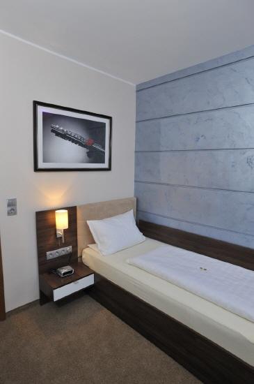 Hotel Bergischer Hof Ratingen Exterior photo
